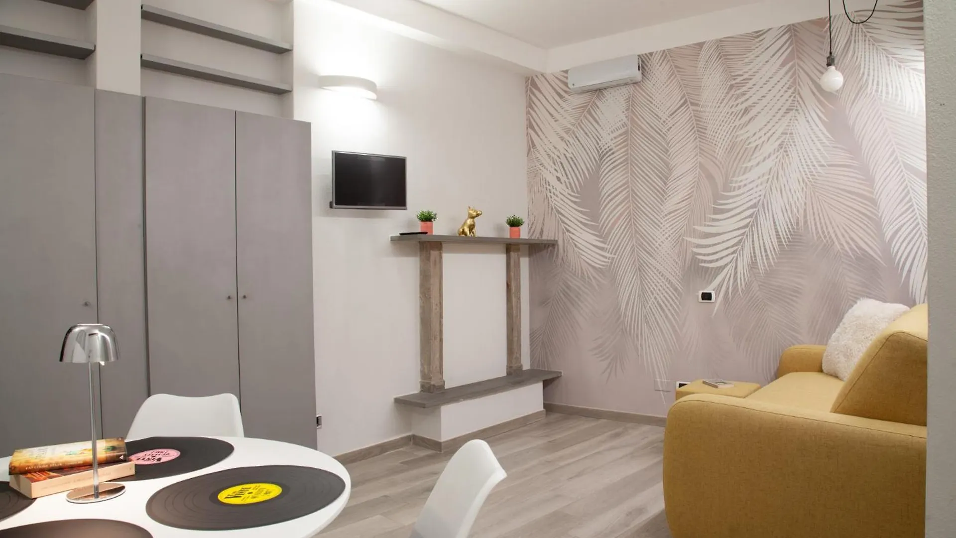 Rrrapido Home In Brera - Via Mercato Milaan 0*,  Italië