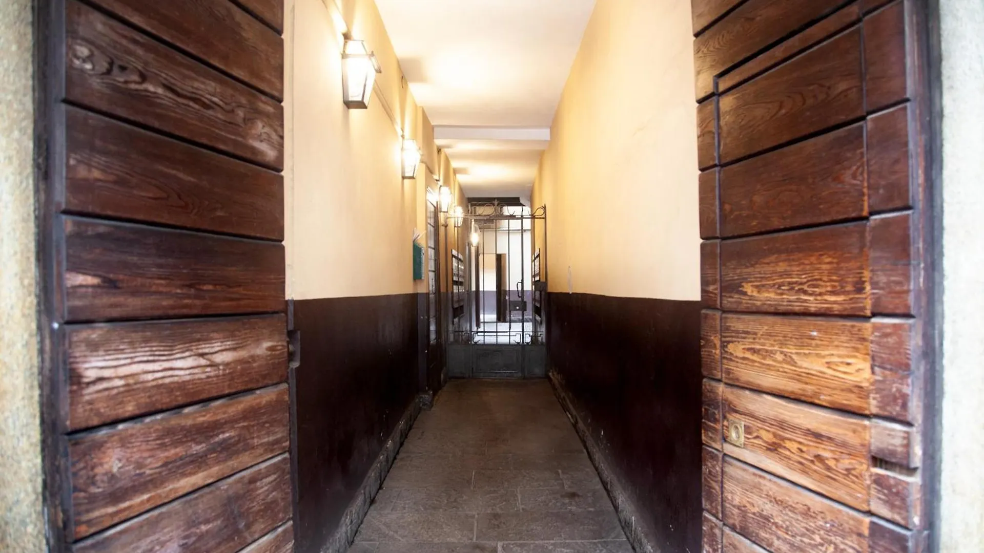 Rrrapido Home In Brera - Via Mercato 밀라노 아파트